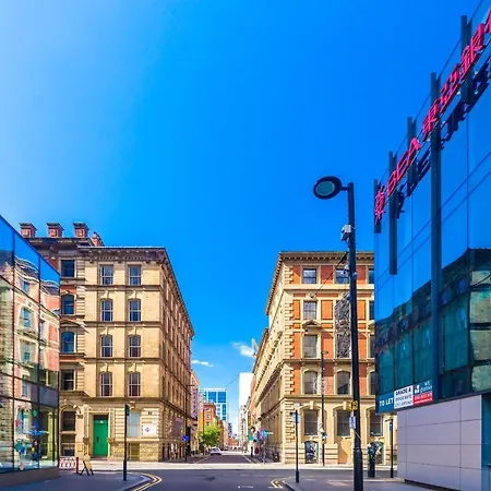 Hilltop Serviced Apartments - Piccadilly-2